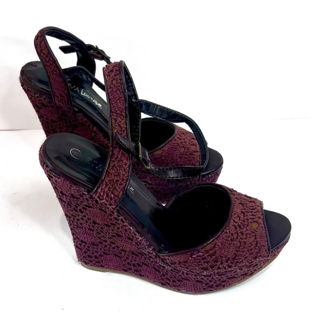 Diva Lounge Women's Wedge Sandals in Brown Lace in original box lux item